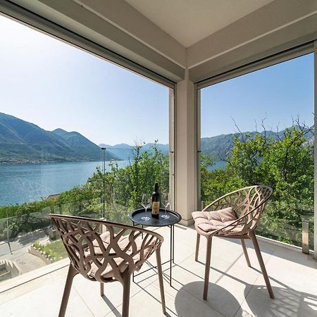 Luxury Dream View Apartment Kotor Buitenkant foto