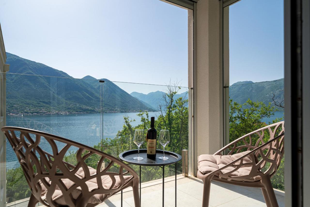 Luxury Dream View Apartment Kotor Buitenkant foto